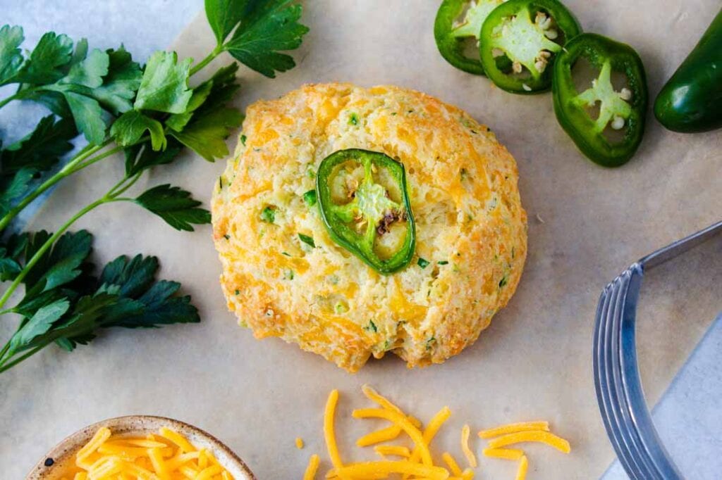cheddar and jalapeno buttermilk biscuits
